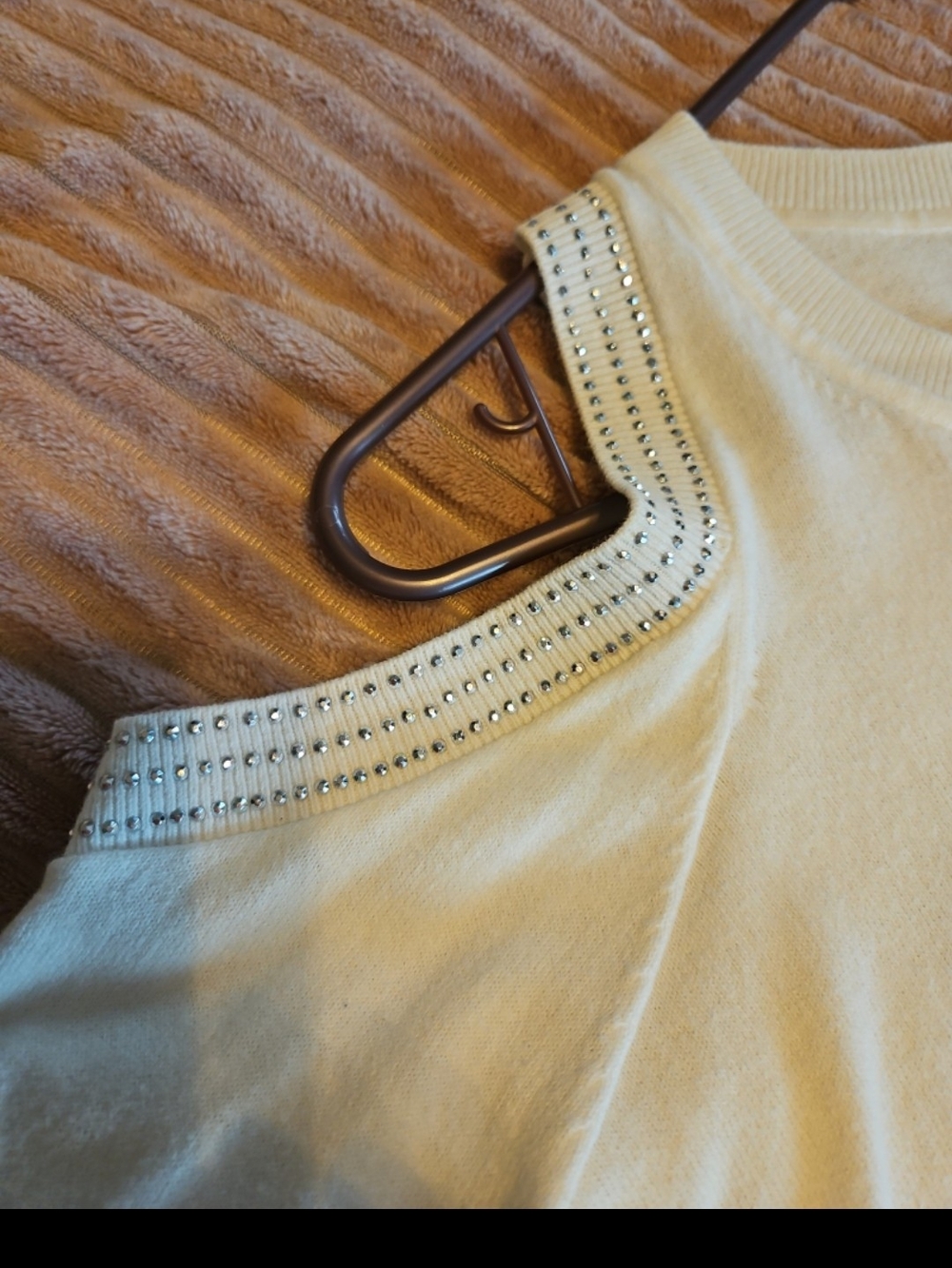 Michael Kors Cream Cold-Shoulder Studded Crop Top - Picture 3 of 6